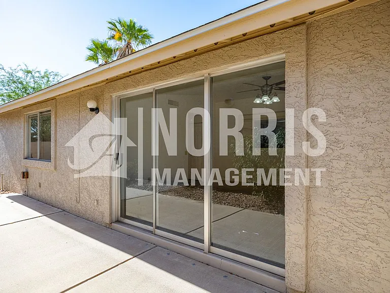 2542 N La Escondida Cir — Photo 23