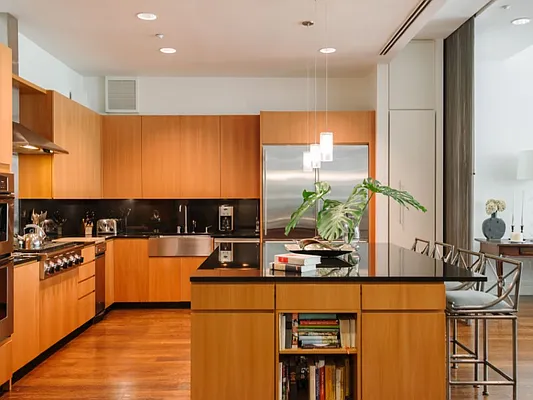 Sold by Sotheby's International Realty | media 29