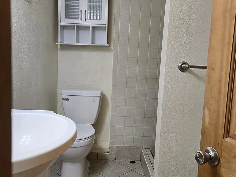 612 Mountain View Ave — Photo 3