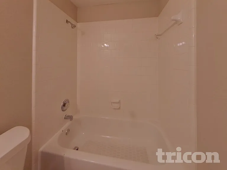 1619 Columbia Dr — Photo 15
