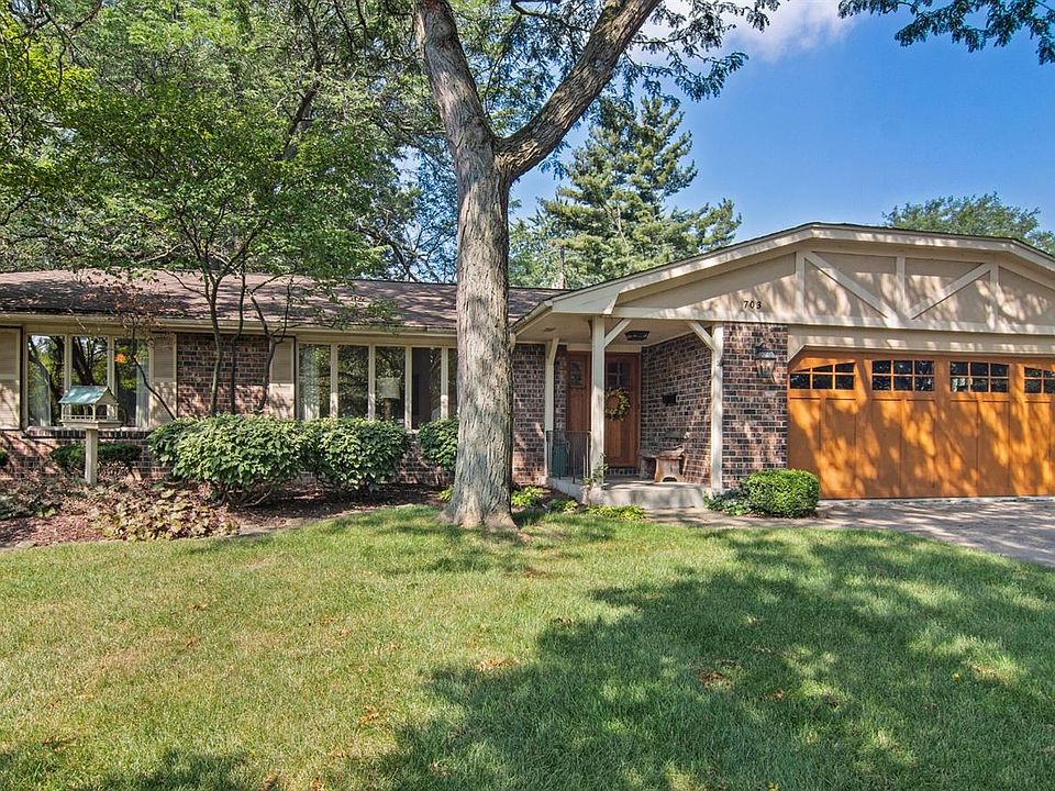 703 S Main St, Crown Point, IN 46307 Zillow