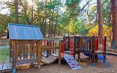 playground+camping at lake