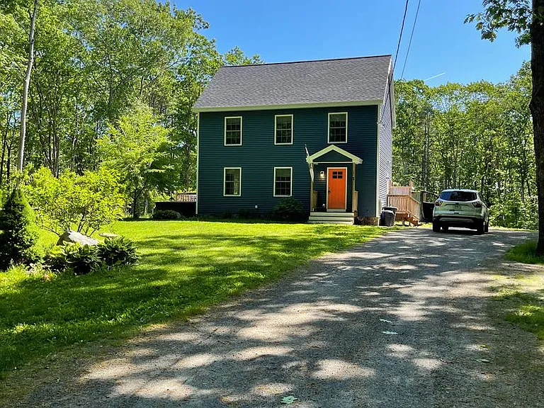 7 Browns Freehold — Photo 1