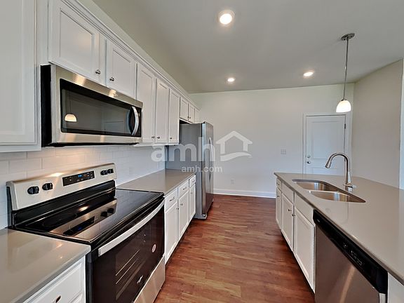 3rd image of 150 Hazel Park Dr