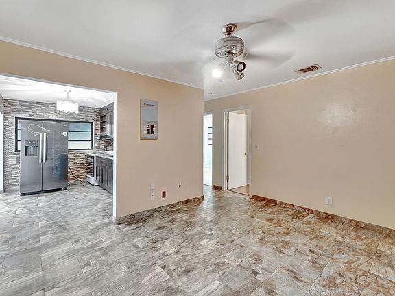 3rd image of 5240 N Andrews Avenue