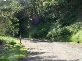 1320 Deer Hollow Ln, Oakland, OR 97462