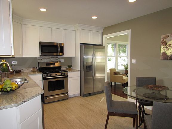 2nd image of 120 W Le Moyne Ave