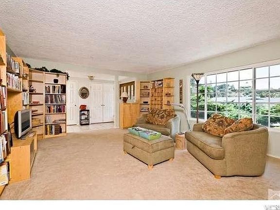 3rd image of 1191 Sunnycrest Ave