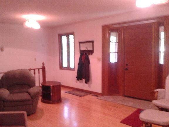 3rd image of 4035 N Hinkle Rd