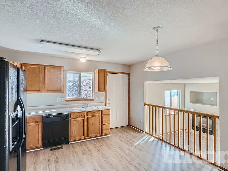 446 W 116th Pl — Photo 12