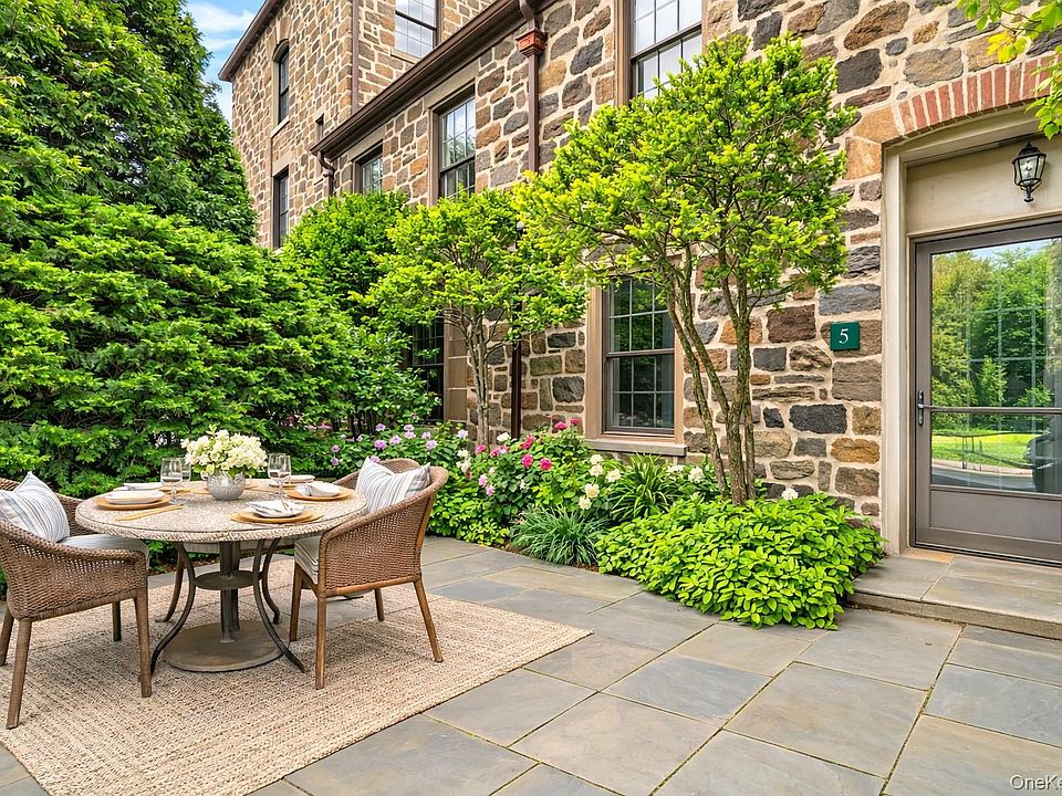 G6884*anatelier アナトリエ☆Aライン☆ファー☆コート☆カーキ 341 Furnace Dock Road #5, Cortlandt Manor, NY 10567 | Zillow