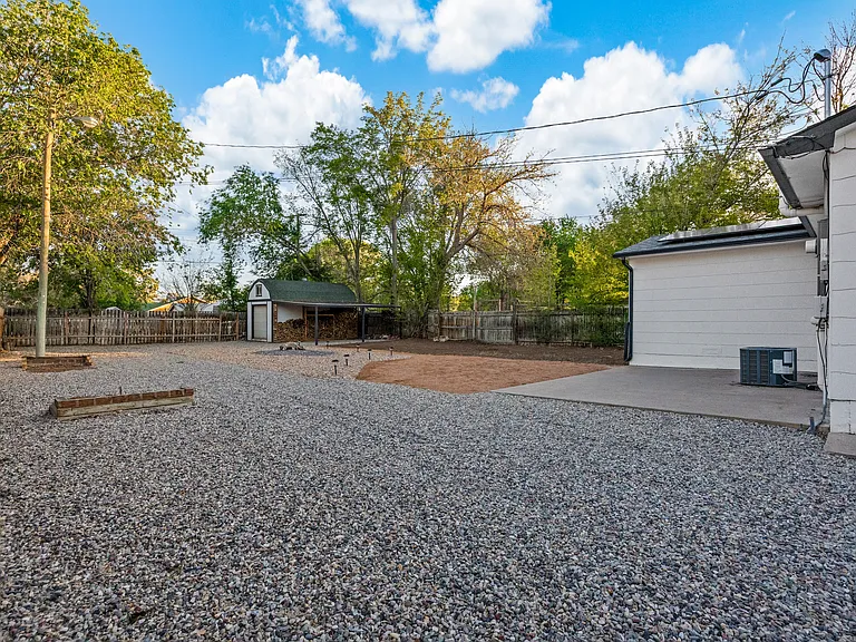 2897 Seely Rd — Photo 18