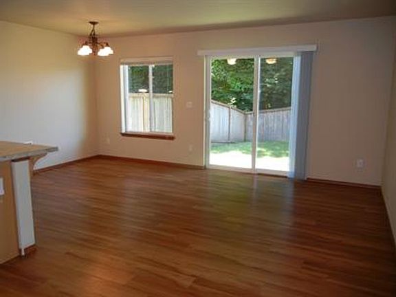 4th image of 421 N 3rd Ave SW #B