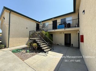 2810 C St APT I, Rosamond, CA 93560