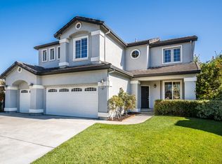380 Eastview Ct, Hollister, CA 95023