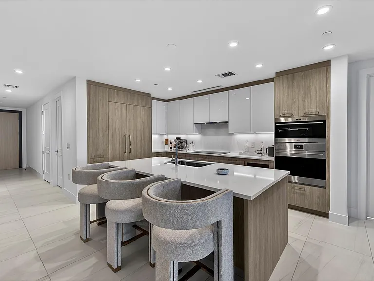 153 N Seabreeze Blvd #1901 — Photo 13