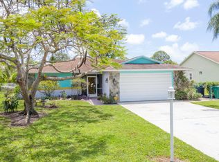 4010 Outer Dr, Naples, FL 34112