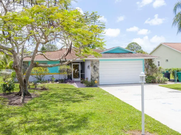 4010 Outer Dr, Naples, FL 34112