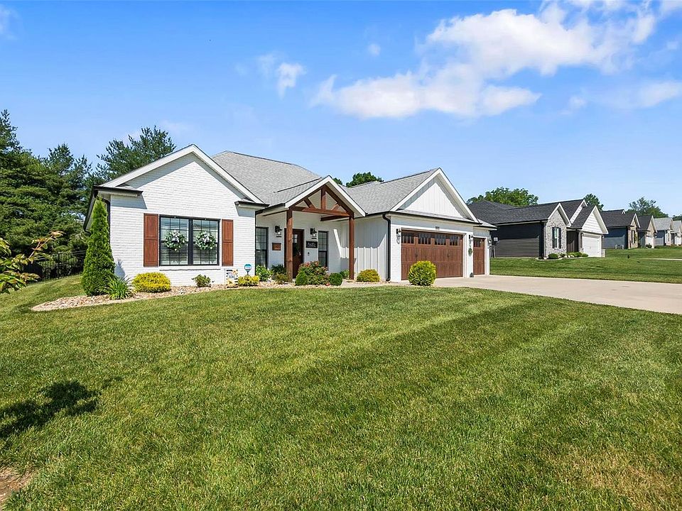 1st image of 883 Lochinvar Ln