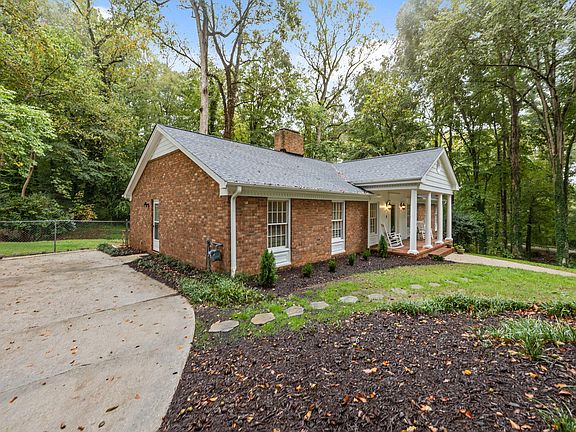 4th image of 4902 Carteret Dr
