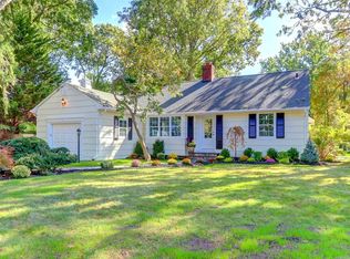 120 Windsor Pl, Massapequa, NY