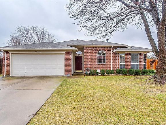 2nd image of 10713 Edgewater Dr