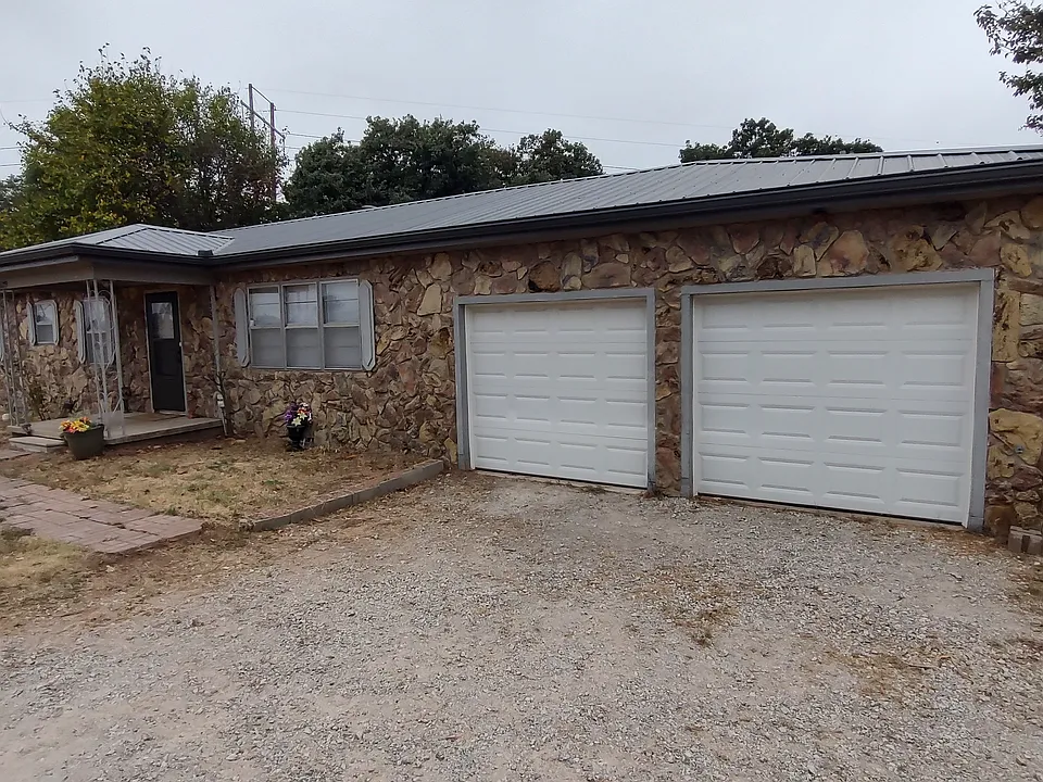 106279 S Highway 18