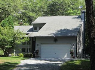 16 Hoxsie Rd, Richmond, RI 02892