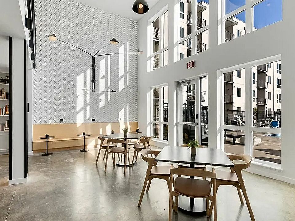 Embrace a space filled with natural light and modern elegance at 805 Riverfront Apartments in Sacramento