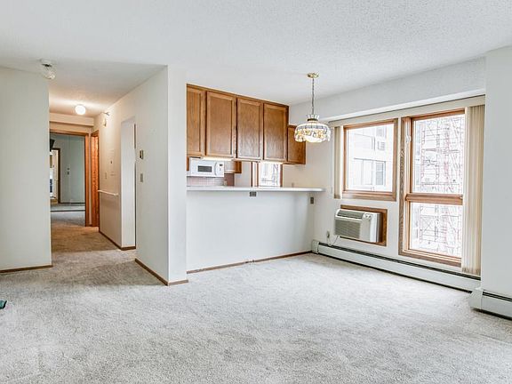 2nd image of 433 S 7th St APT 2028