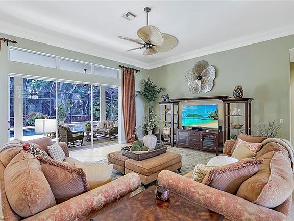 3rd image of 3751 Lakemont Dr
