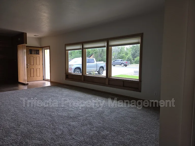 630 N Taft Hill Rd — Photo 6