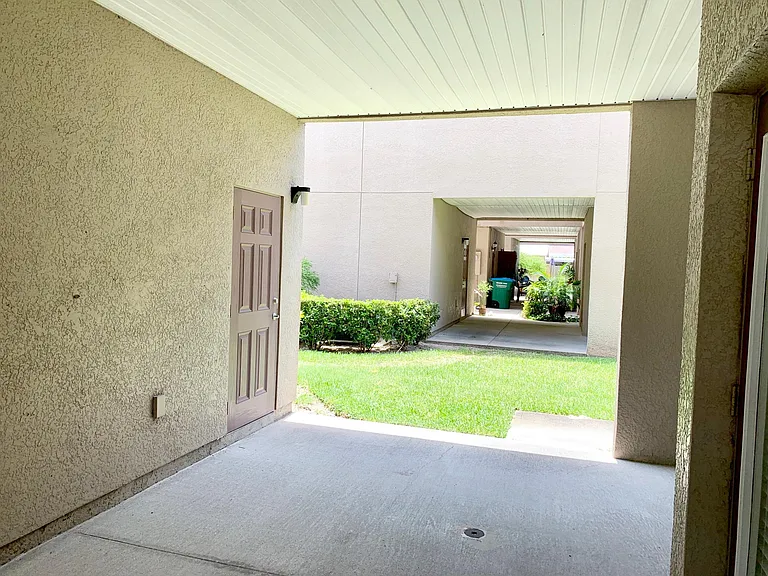 Covered Breezeway to Garage