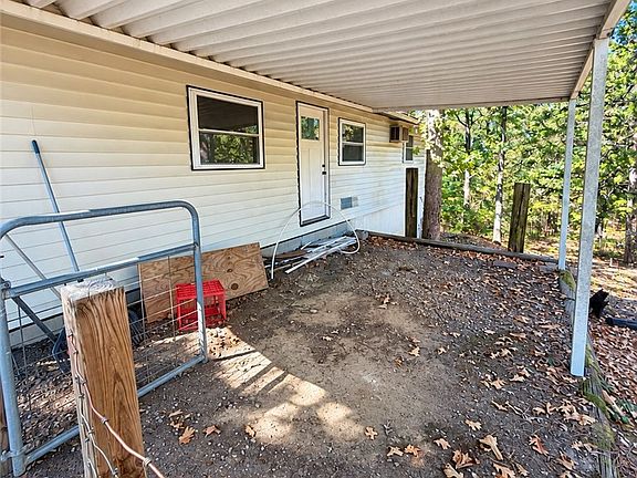 5th image of 10252 Carter Cove Rd