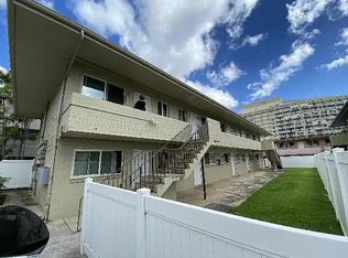 1555 Wilder Ave APT 4, Honolulu, HI 96822