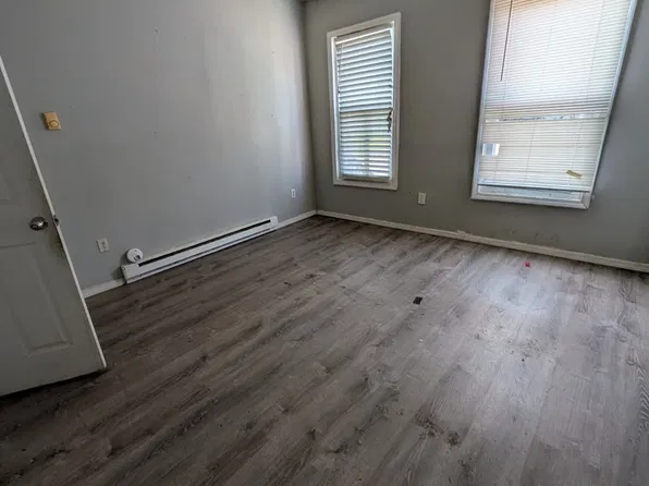 16 Market St #1, New Haven, CT 06513