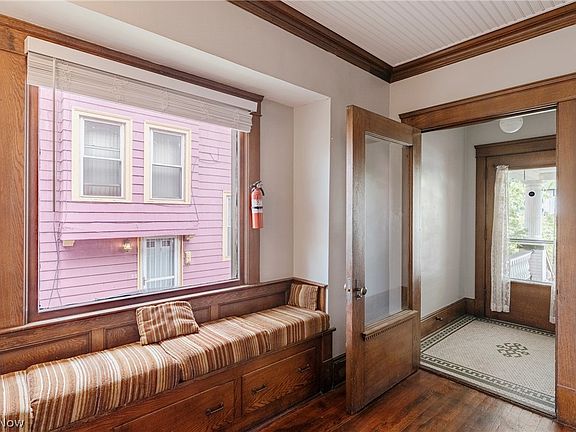 4th image of 10906 Ashbury Ave