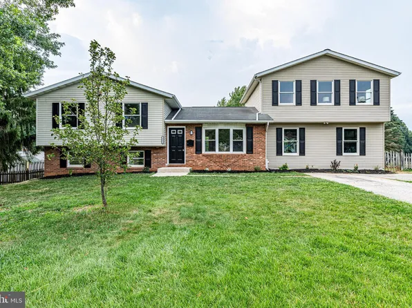 4004 Doefield Dr, Manchester, MD 21102
