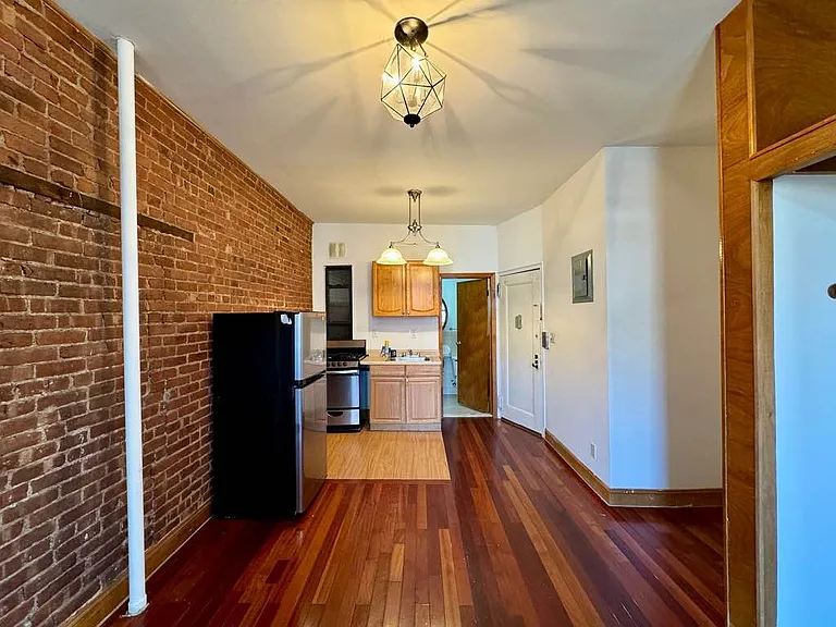 2252 1st Ave #3D — Photo 4