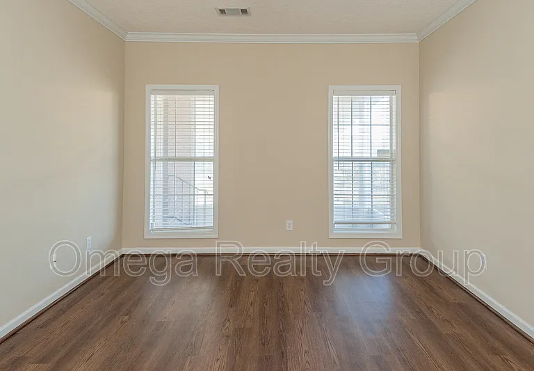 521 McGregor Ct — Photo 22