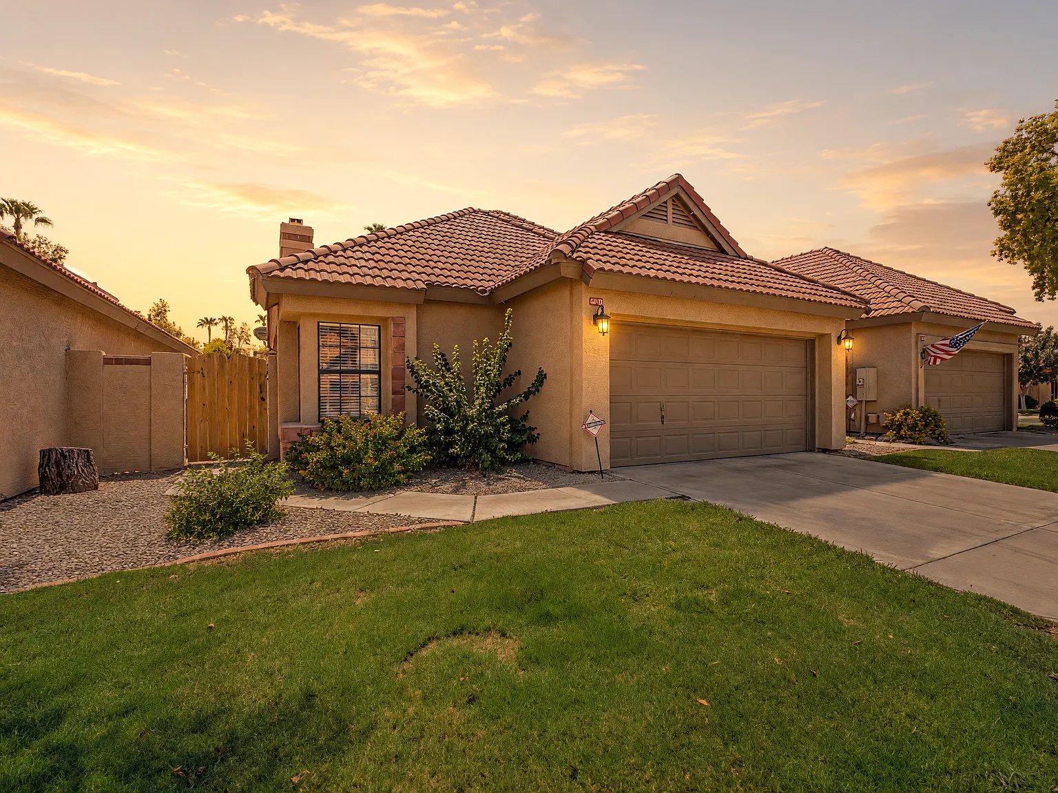 3 bed, 2.5 bath, 1390 sqft, $2,200 — Photo 1