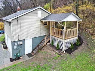 411 Lime Hollow Rd, Verona, PA 15147