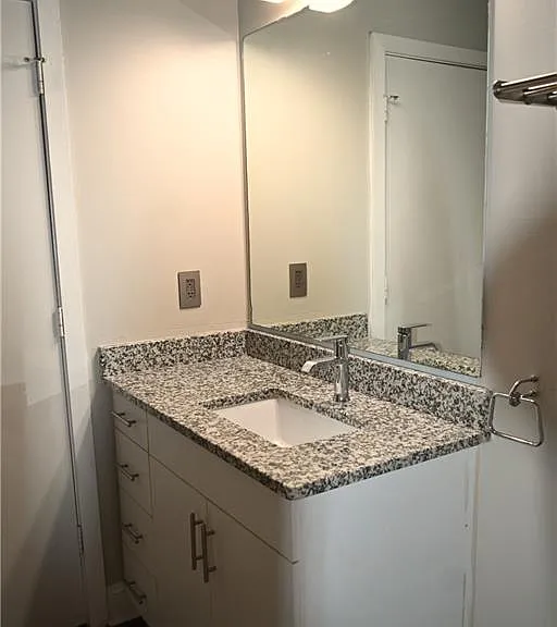 120 Ralph McGill Blvd NE #809 — Photo 16