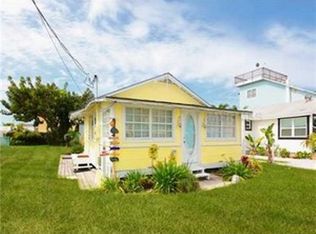 109 6th St S, Holmes Beach, FL 34217