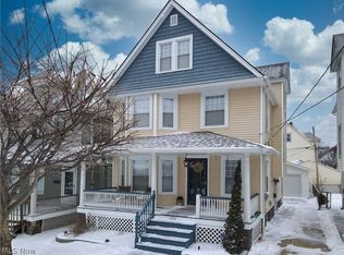 1353 Hall Ave, Lakewood, OH