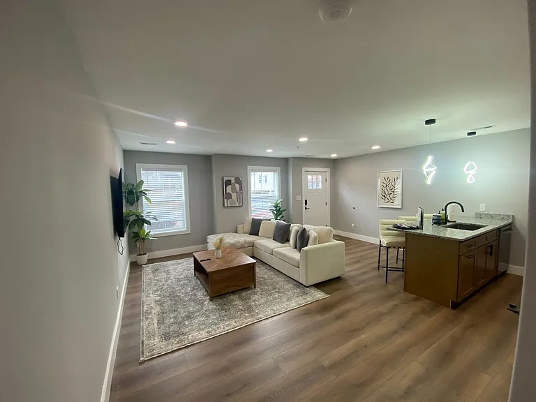 2209 Highland Ave — Photo 28