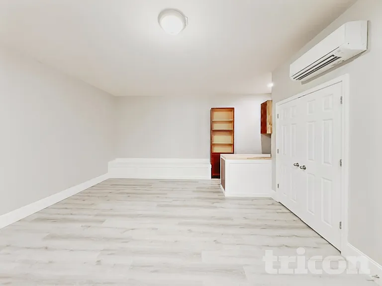 7553 Poplar Meadow Ln — Photo 17