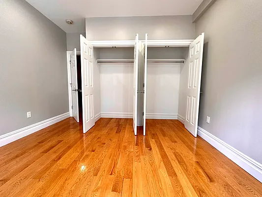 Rented by EXR | media 13