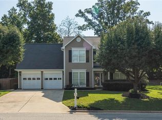 3004 Southhampton Dr, Jamestown, NC 27282