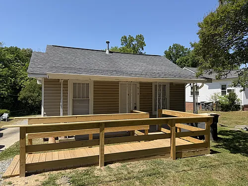 919 N Walnut St Photo 1
